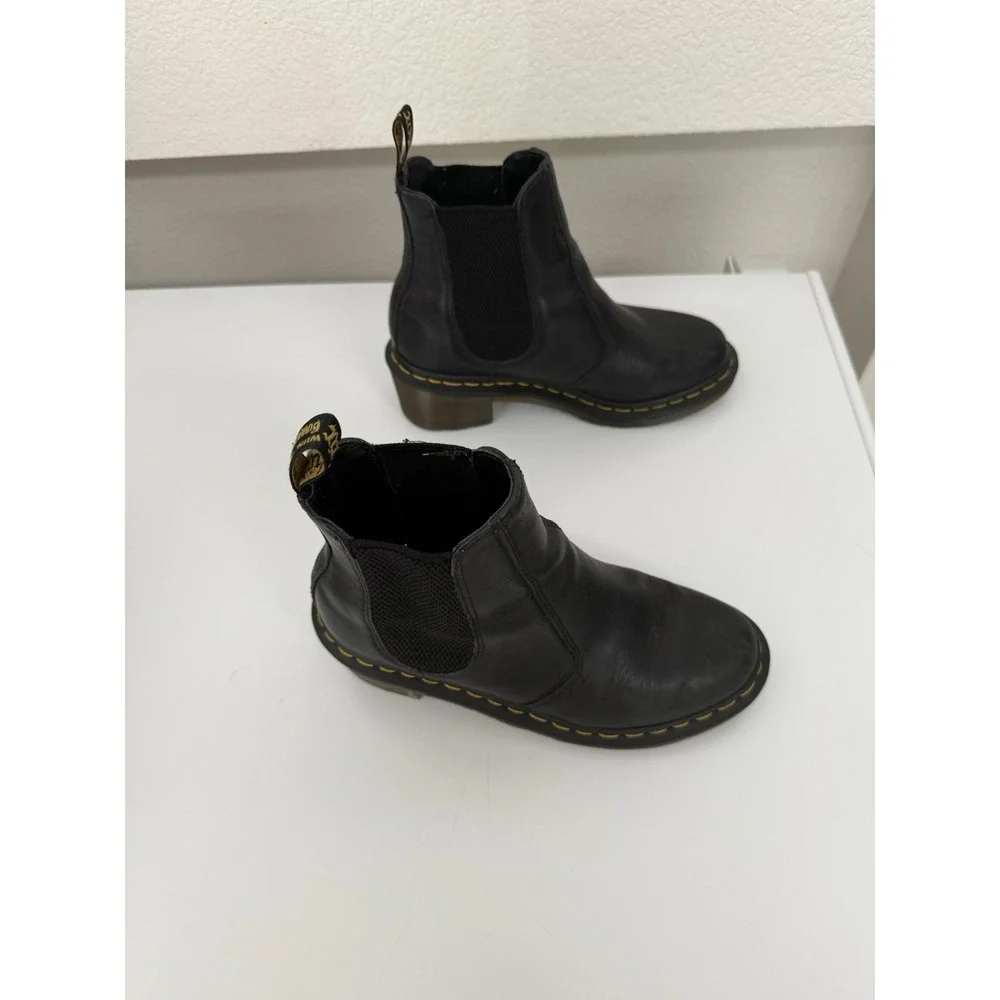 Dr. Martens Cadence Heeled Chelsea Boots Black Leather Womens 7 Pull On Ankle